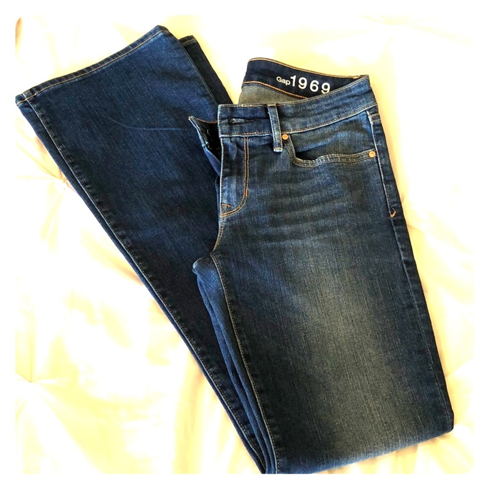 Gap sexy boot jeans